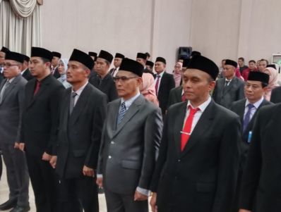 Bupati BBS Lantik 56 Orang Pejabat Eselon II, III dan IV